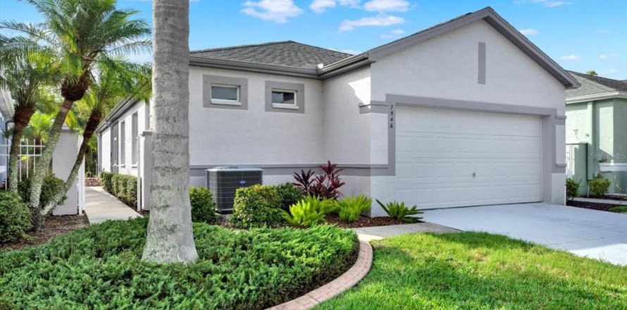 Villa ou maison à Land O' Lakes, Floride 2 chambres, 158.31 m2 № 1913309