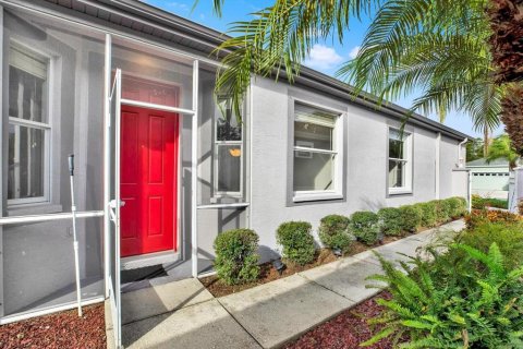 Villa ou maison à vendre à Land O' Lakes, Floride: 2 chambres, 158.31 m2 № 1913309 - photo 2