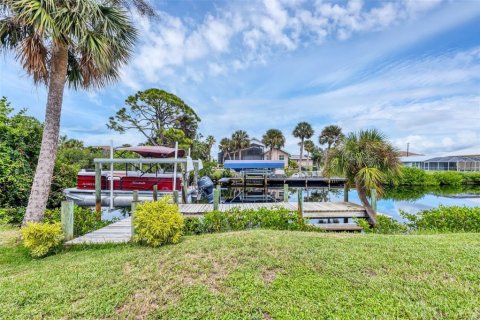 Villa ou maison à vendre à Placida, Floride: 2 chambres, 119.47 m2 № 2289819 - photo 19