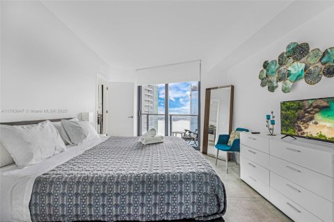 Condominio en alquiler en Miami, Florida, 1 dormitorio, 69.31 m2 № 1633646 - foto 15
