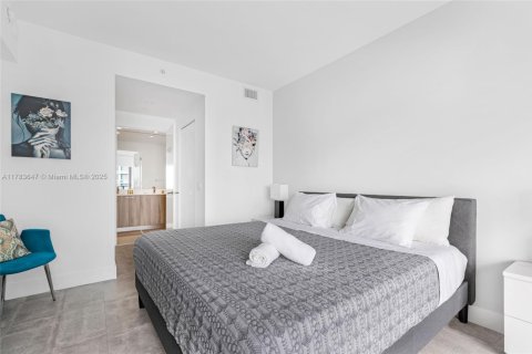 Condominio en alquiler en Miami, Florida, 1 dormitorio, 69.31 m2 № 1633646 - foto 14