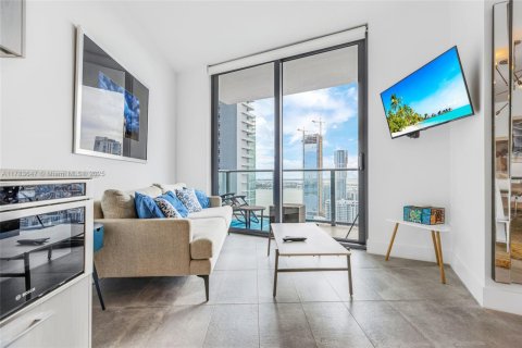 Condominio en alquiler en Miami, Florida, 1 dormitorio, 69.31 m2 № 1633646 - foto 9