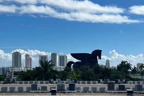 Copropriété à vendre à Hallandale Beach, Floride: 2 chambres, 157.93 m2 № 2385193 - photo 30