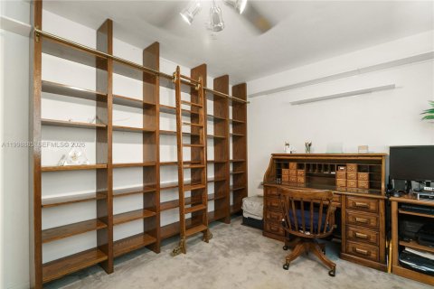 Купить виллу или дом в Пайнкрест, Флорида 4 спальни, 243.03м2, № 2068117 - фото 18