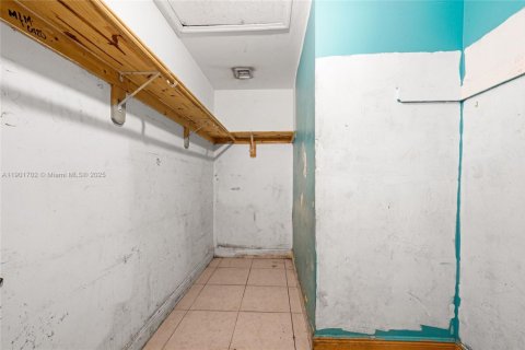 Casa en venta en Miami, Florida, 3 dormitorios, 134.71 m2 № 1955020 - foto 14