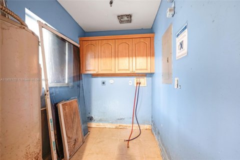 Casa en venta en Miami, Florida, 3 dormitorios, 134.71 m2 № 1955020 - foto 10