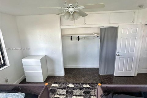 Купить коммерческую недвижимость в Майами-Бич, Флорида 394.28м2, № 2025790 - фото 12