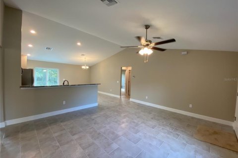 Casa en alquiler en Ocala, Florida, 3 dormitorios, 124.02 m2 № 2229436 - foto 3