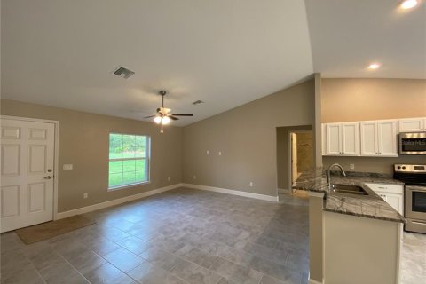 Casa en alquiler en Ocala, Florida, 3 dormitorios, 124.02 m2 № 2229436 - foto 2