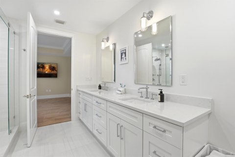 Condominio en venta en Juno Beach, Florida, 2 dormitorios, 195.47 m2 № 2146279 - foto 22