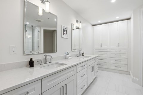 Condominio en venta en Juno Beach, Florida, 2 dormitorios, 195.47 m2 № 2146279 - foto 20