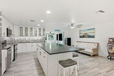Villa ou maison à vendre à Oldsmar, Floride: 3 chambres, 172.43 m2 № 2197091 - photo 5