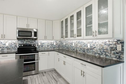Villa ou maison à vendre à Oldsmar, Floride: 3 chambres, 172.43 m2 № 2197091 - photo 6
