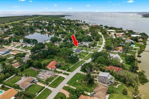 Villa ou maison à vendre à Oldsmar, Floride: 3 chambres, 172.43 m2 № 2197091 - photo 2