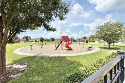 Villa ou maison à louer à Kissimmee, Floride: 3 chambres, 180.42 m2 № 1782301 - photo 15
