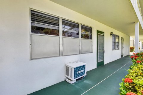 Condominio en venta en Deerfield Beach, Florida, 1 dormitorio, 65.59 m2 № 2261676 - foto 10