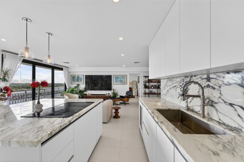 Купить кондоминиум в Форт-Лодердейл, Флорида 2 спальни, 145.58м2, № 1983510 - фото 20