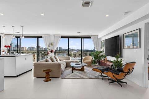 Купить кондоминиум в Форт-Лодердейл, Флорида 2 спальни, 145.58м2, № 1983510 - фото 13