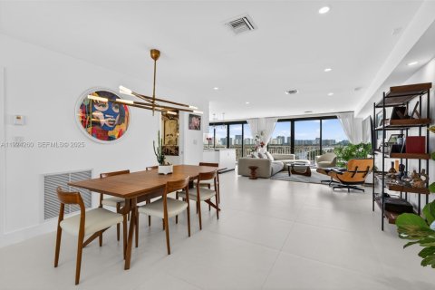 Купить кондоминиум в Форт-Лодердейл, Флорида 2 спальни, 145.58м2, № 1983510 - фото 22