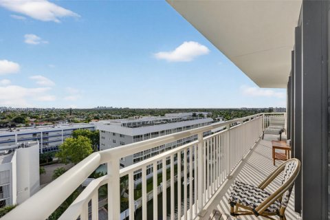 Купить кондоминиум в Форт-Лодердейл, Флорида 2 спальни, 145.58м2, № 1983510 - фото 24