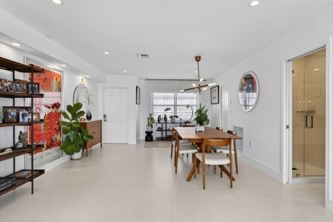 Купить кондоминиум в Форт-Лодердейл, Флорида 2 спальни, 145.58м2, № 1983510 - фото 21