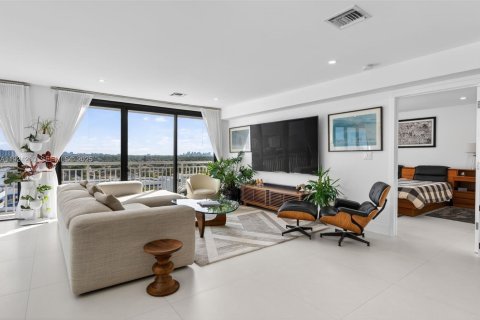 Купить кондоминиум в Форт-Лодердейл, Флорида 2 спальни, 145.58м2, № 1983510 - фото 10