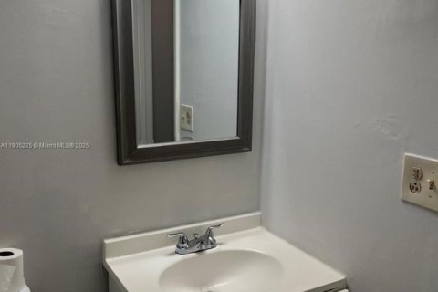 Купить кондоминиум в Корал-Спрингс, Флорида 1 спальня, 57.51м2, № 1955814 - фото 15