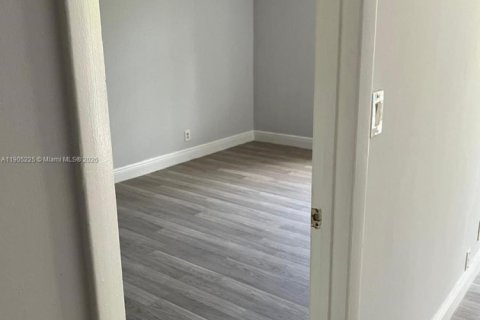 Купить кондоминиум в Корал-Спрингс, Флорида 1 спальня, 57.51м2, № 1955814 - фото 8