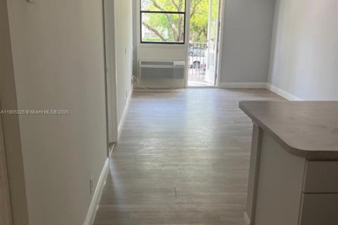 Купить кондоминиум в Корал-Спрингс, Флорида 1 спальня, 57.51м2, № 1955814 - фото 4