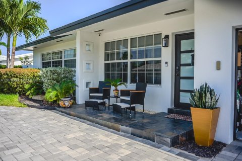 Villa ou maison à vendre à Fort Lauderdale, Floride: 3 chambres, 145.67 m2 № 2311936 - photo 3