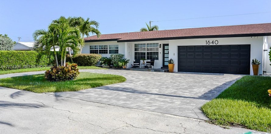 Villa ou maison à Fort Lauderdale, Floride 3 chambres, 145.67 m2 № 2311936