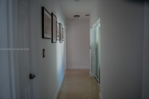 Villa ou maison à vendre à Fort Lauderdale, Floride: 3 chambres, 145.67 m2 № 2311936 - photo 19