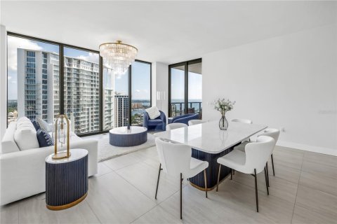 Condominio en alquiler en Saint Petersburg, Florida, 2 dormitorios, 189.15 m2 № 1637814 - foto 14