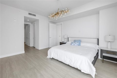 Condominio en alquiler en Saint Petersburg, Florida, 2 dormitorios, 189.15 m2 № 1637814 - foto 21