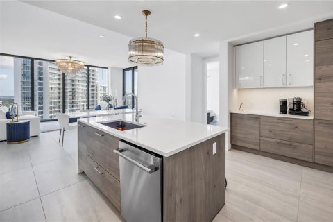 Condominio en alquiler en Saint Petersburg, Florida, 2 dormitorios, 189.15 m2 № 1637814 - foto 11