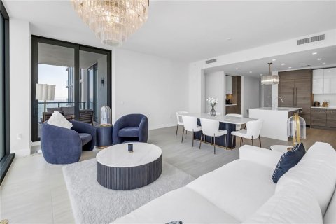 Condominio en alquiler en Saint Petersburg, Florida, 2 dormitorios, 189.15 m2 № 1637814 - foto 16