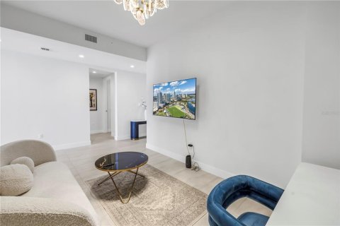 Condominio en alquiler en Saint Petersburg, Florida, 2 dormitorios, 189.15 m2 № 1637814 - foto 6