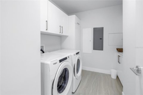 Condominio en alquiler en Saint Petersburg, Florida, 2 dormitorios, 189.15 m2 № 1637814 - foto 30