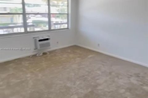 Condo à West Palm Beach, Floride, 1 chambre  № 2037244