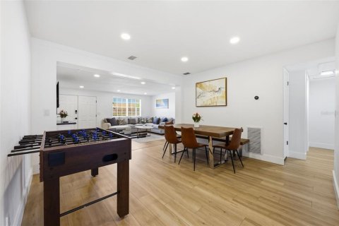 Villa ou maison à louer à Tampa, Floride: 4 chambres, 133.31 m2 № 2156085 - photo 13