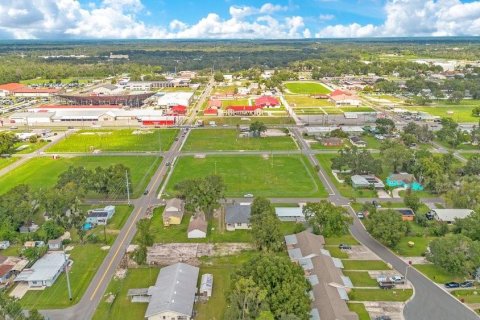 House in Plant City, Florida 3 bedrooms, 168.43 sq.m. № 2421941 - photo 24