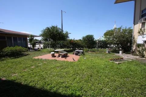 Condominio en venta en Pompano Beach, Florida, 2 dormitorios, 78.04 m2 № 1101126 - foto 1