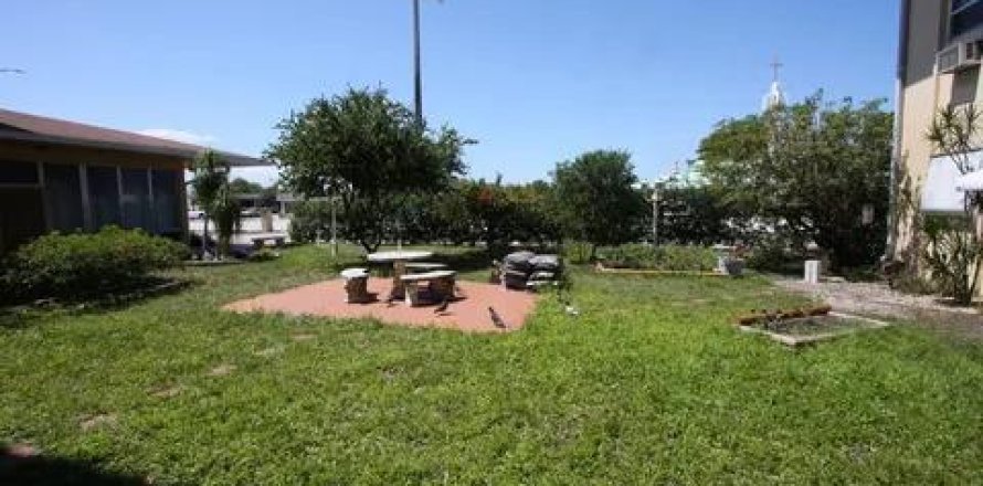 Condominio en Pompano Beach, Florida, 2 dormitorios  № 1101126