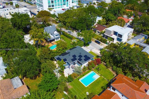 Villa ou maison à vendre à Miami, Floride: 2 chambres, 121.14 m2 № 2000188 - photo 23