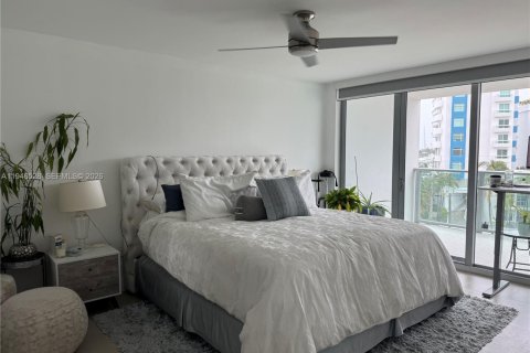 Copropriété à vendre à Bay Harbor Islands, Floride: 2 chambres, 113.71 m2 № 2002806 - photo 2