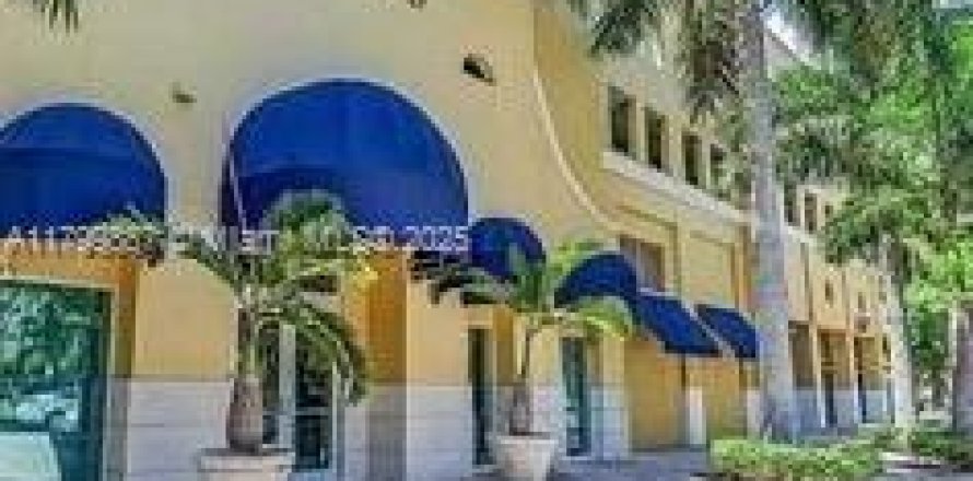 Studio à Condo à Coral Gables, Floride № 1695313