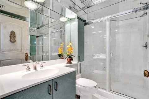 Copropriété à vendre à Aventura, Floride: 3 chambres, 157.38 m2 № 1877925 - photo 21