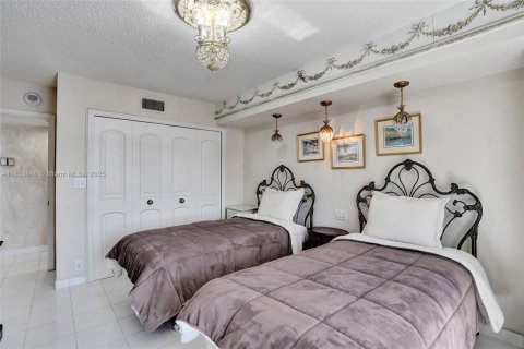 Copropriété à vendre à Aventura, Floride: 3 chambres, 157.38 m2 № 1877925 - photo 18