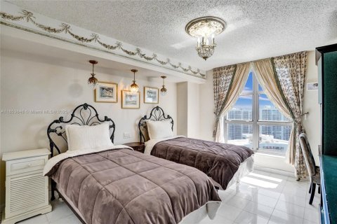 Copropriété à vendre à Aventura, Floride: 3 chambres, 157.38 m2 № 1877925 - photo 19