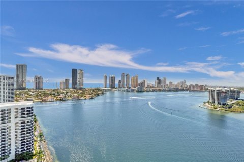 Copropriété à vendre à Aventura, Floride: 3 chambres, 157.38 m2 № 1877925 - photo 1